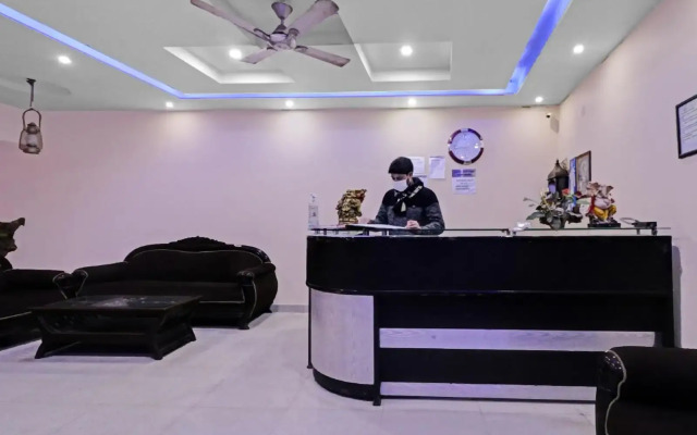 OYO 696 Hotel Euro Star International