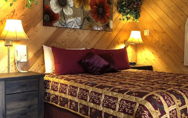 Giant Oaks Lodge