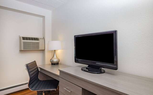 Baymont by Wyndham Gillette