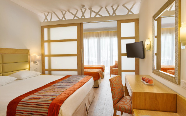 Olympic Lagoon Resort – Ayia Napa