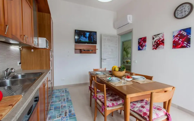 Villa Salemi With Pool