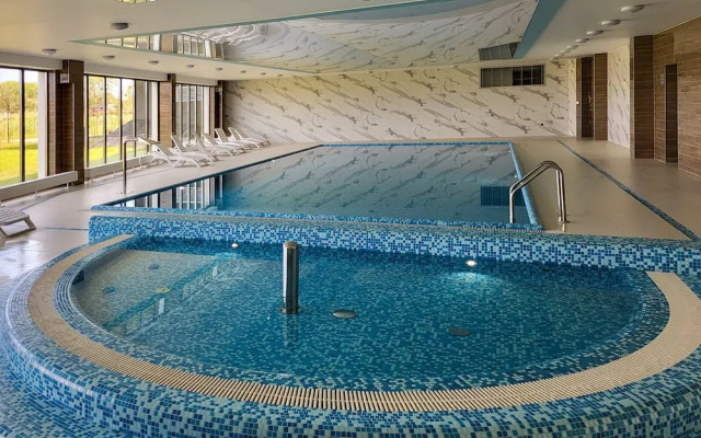 Riverfront Apartment by Renters