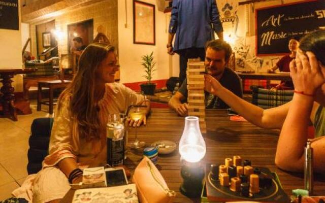 Pomme Hostel