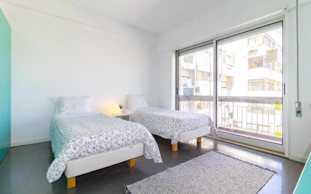 Porto Downtown Apartment 3T with Balcony
