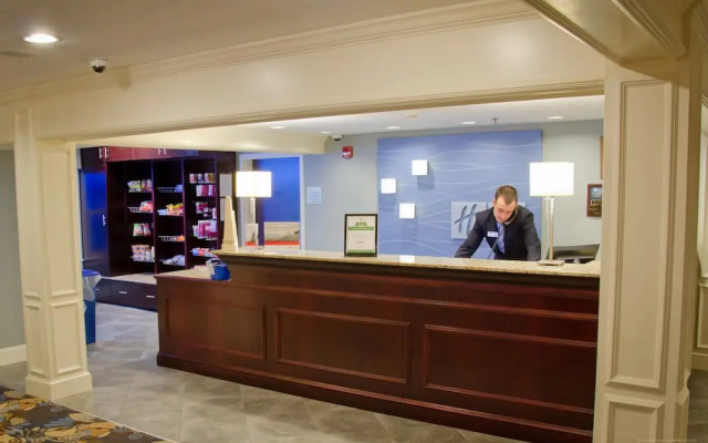 Holiday Inn Express Merrimack