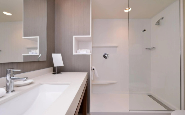 Courtyard by Marriott Toledo North