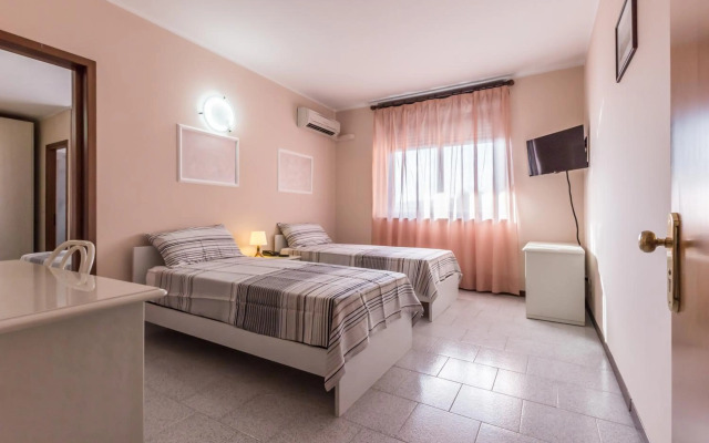 Hotel Maris