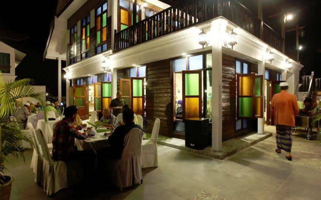 The Manor Beach Resort
