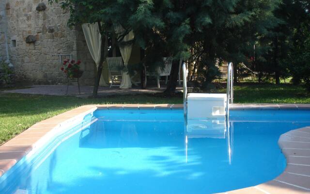 Petrino Suites Hotel