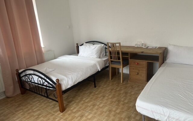 Tran UK Homestay