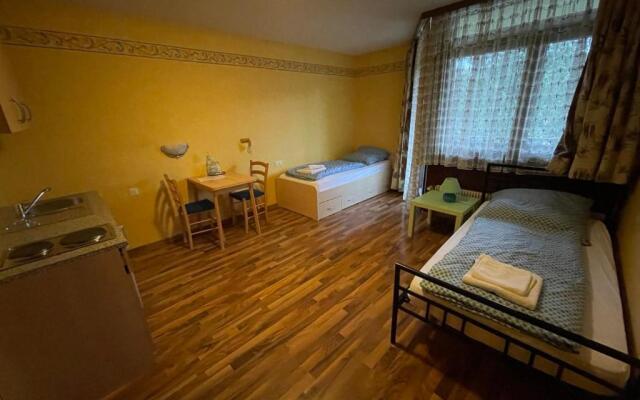 Beny Hotel Restaurant