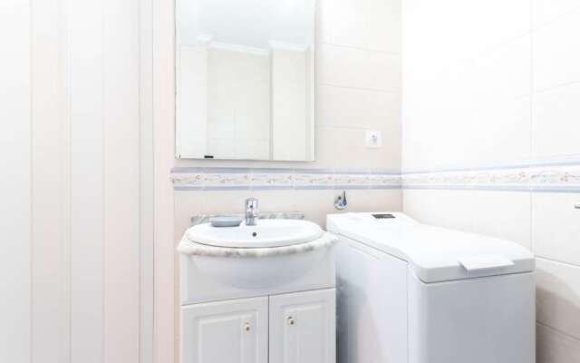 BAKIO BEACH II apartment by Aston Rentals