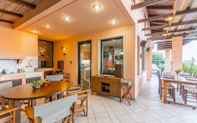 Villa Evakri With Private Swimming Pool BBQ