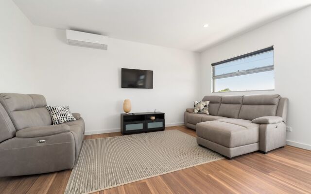 Rosewater Dromana
