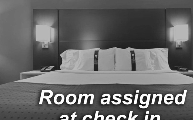 Holiday Inn Express Seaford-Route 13