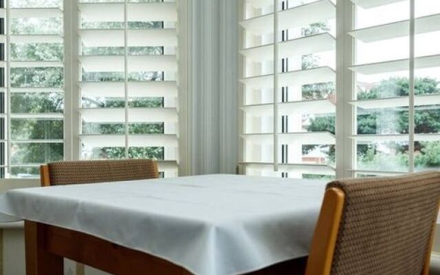 Avalon Beach Hotel