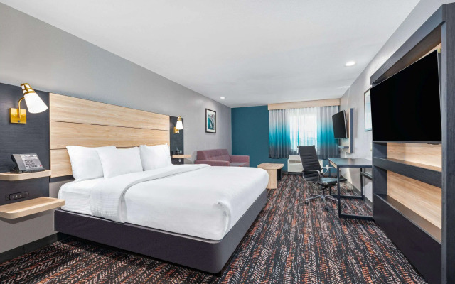 La Quinta Inn & Suites by Wyndham Woodway - Waco South
