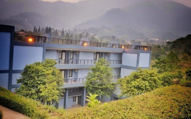 REVIVE Puncak Grand Smesco Hills Edufarm