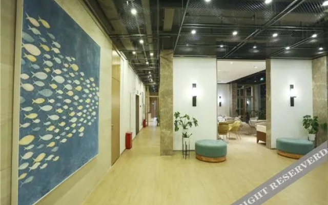 Yuejia Holiday Hotel (Yalong Bay Hehong Holiday Sunshine Branch)