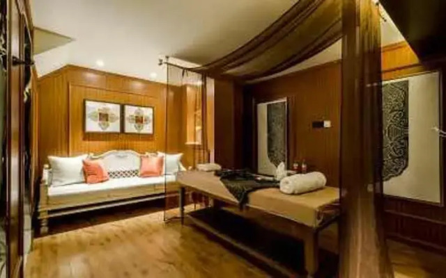 Seine House
