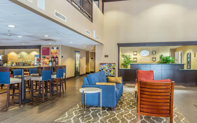 Comfort Suites Near Casinos Norwich-Uncasville CT