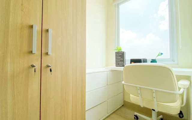 Comfortable And Modern Studio Apartment At B Residence
