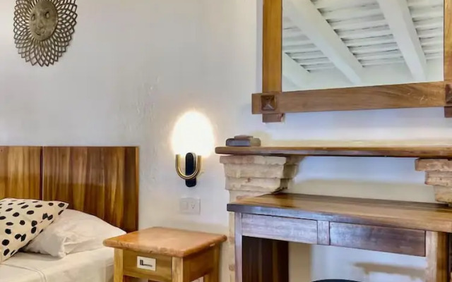 Paseo Colonial - Sanctuary 2