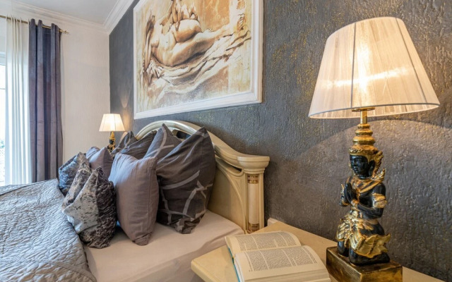 Deluxe Apartment Sandra 1200m From Beach