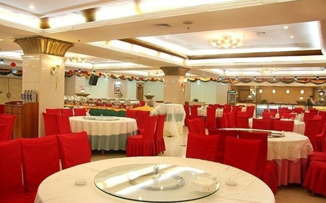 University Academic Exchange Hotel - Qingdao
