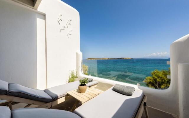 Blue Waves Suites & Apartments To Kyma