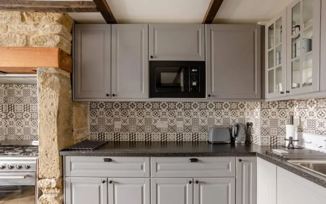 Oldmill-2bed-sleeps6-hottub-privategarden