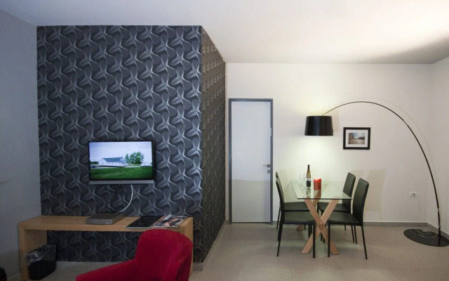 Hillel 11 Hotel