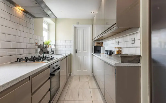 DE LUXE SHORT STAYS-Dovecote House