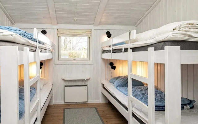 10 Person Holiday Home in Humble-by Traum