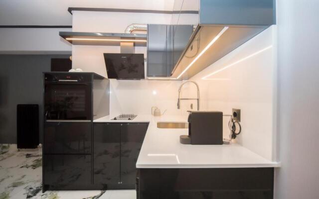 Luxury Premium Suite #4