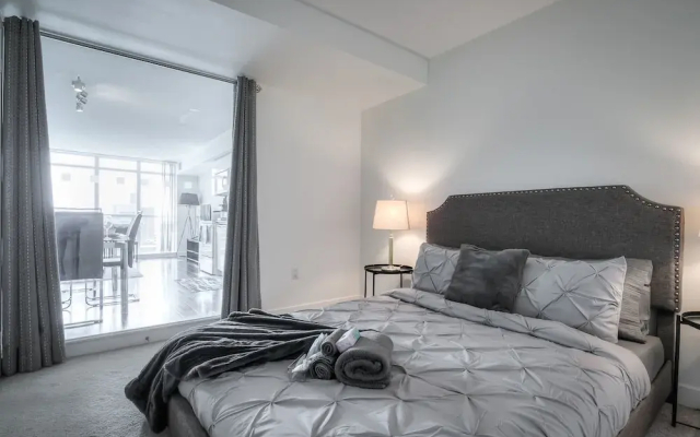 Waterfront Luxury Suites - фото 2