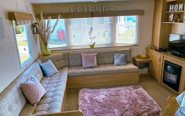 Stunning 8-berth Caravan in Tattershall Lakes