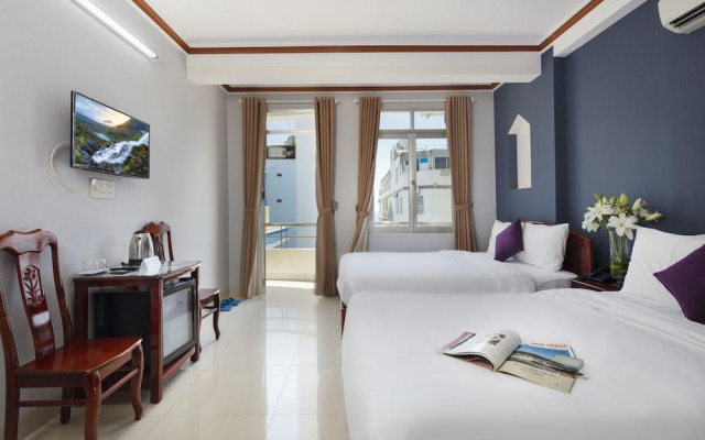 Thanh Long Hotel – Guest Rooms – Nha Trang