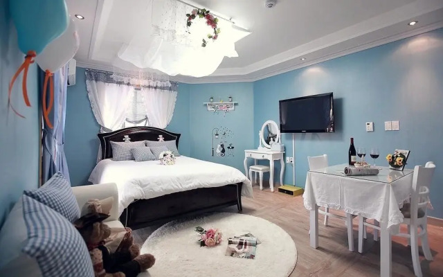 Yellow star Pension