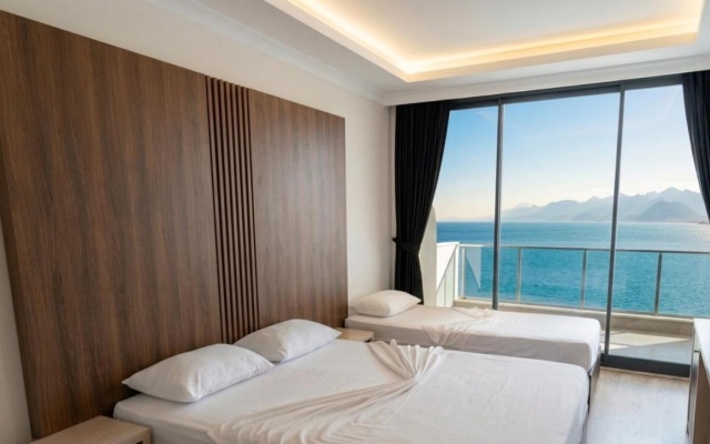 Aperion Beach  Hotel