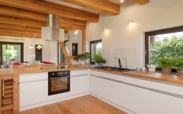 Holiday Home in Przew?oka With Forest