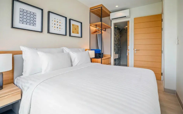 Laguna Lakeside Residences