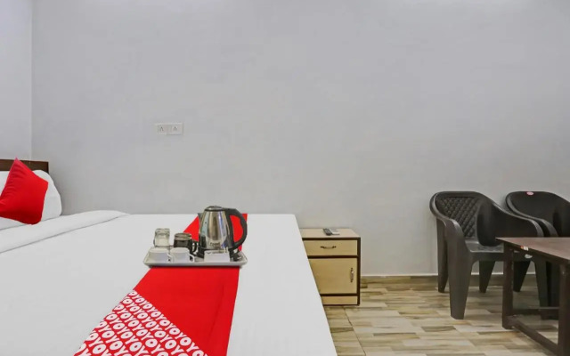 OYO Hotel Nirvan Near Jahangirpuri Metro Station