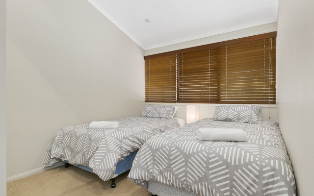 A Superb Location for Enjoying the Best of Noosa - Unit 2/69 Noosa Parade – Guest Rooms – Noosa Heads