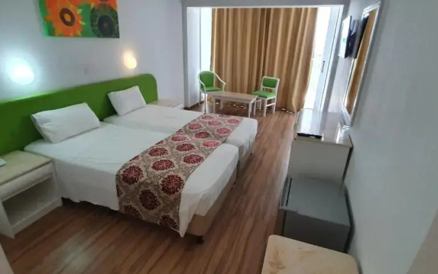 Corfu Hotel