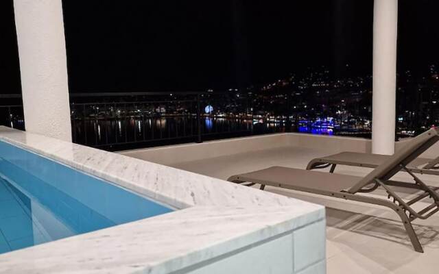 Joanna Suites