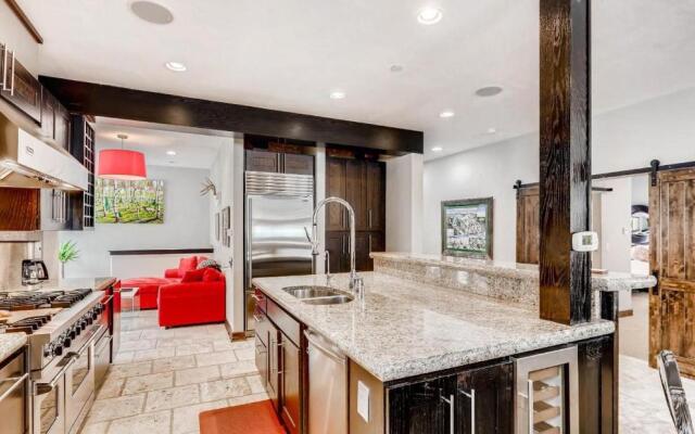 2030 Meadow Brook Lane Unit A