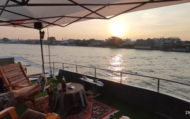 Sabai Sabai Liveaboard Bangkok