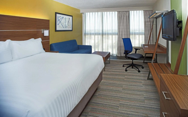Holiday Inn Express Nags Head Oceanfront by IHG