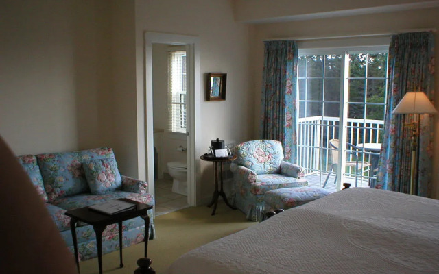 Ned's Landing at Spry Point